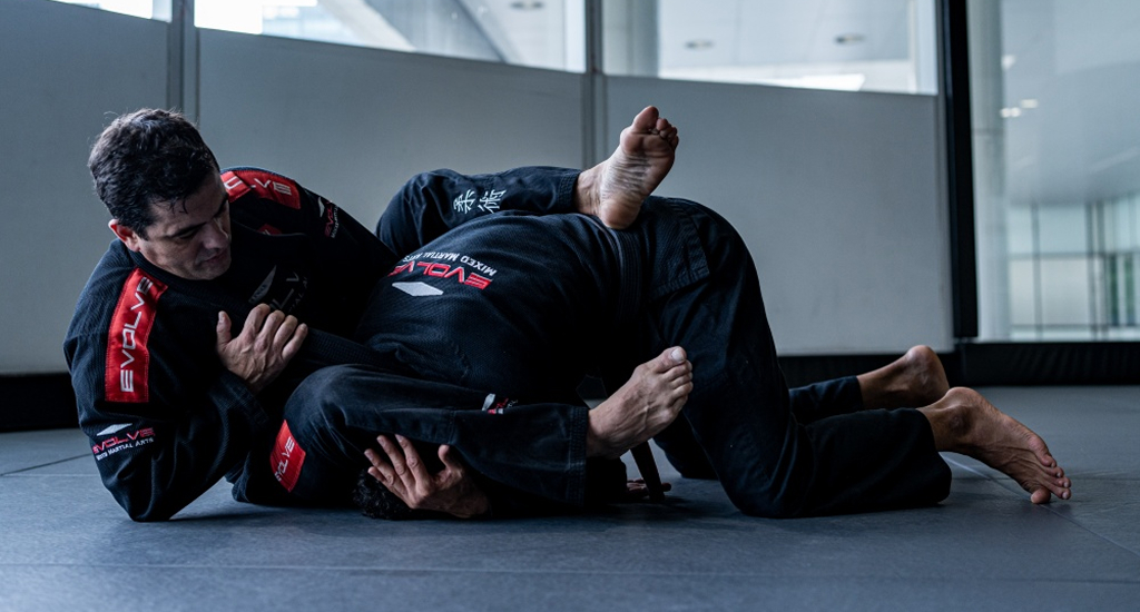 Peruvian Necktie: BJJ Front Headlock Guide